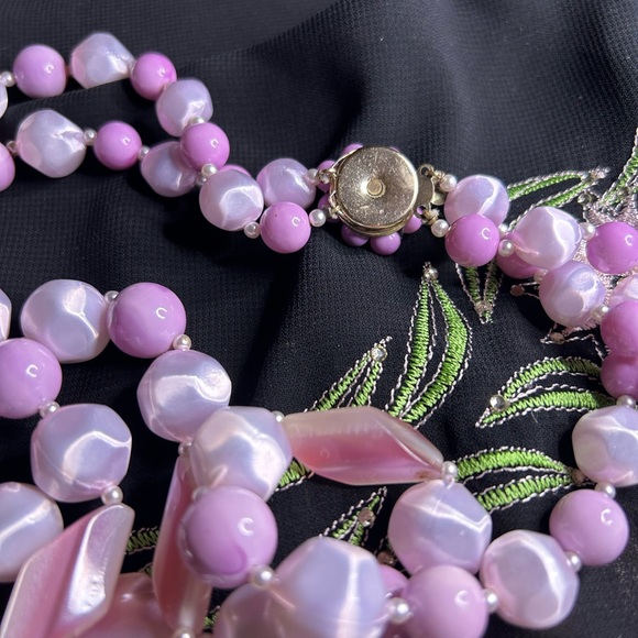 VTG MCM Double strand Choker and clip earring set. Beautiful beads!! - Picture 10 of 11